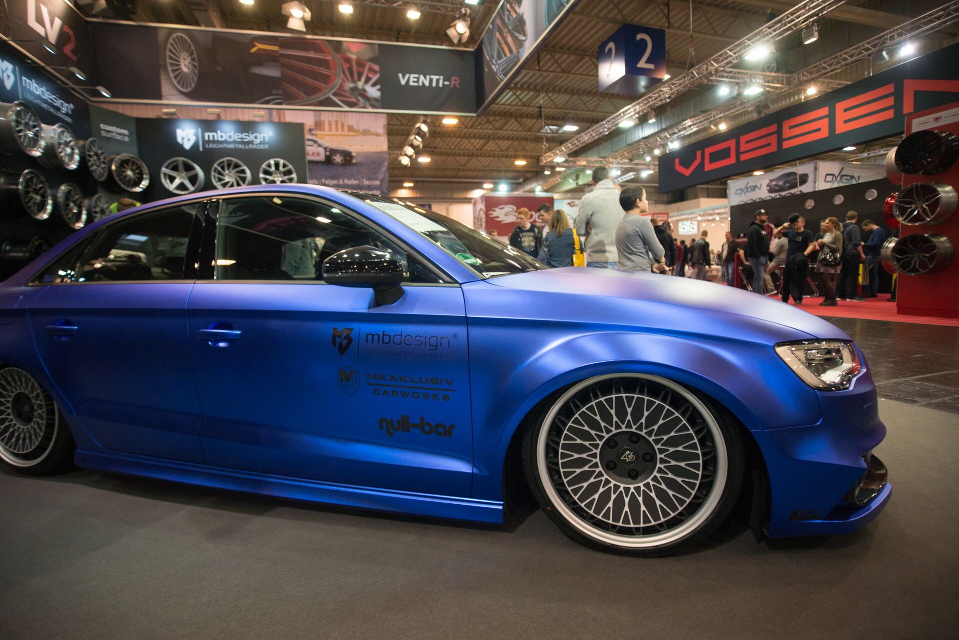 Essen Motorshow Aussteller: MB Design zeigt am Audi A3 die Jubiläums Felgen EB40.