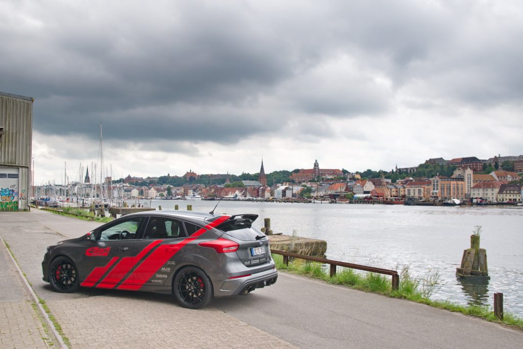 Ford Focus RS Felgen: OZ Racing Leggera HLT auf Kompaktsportler