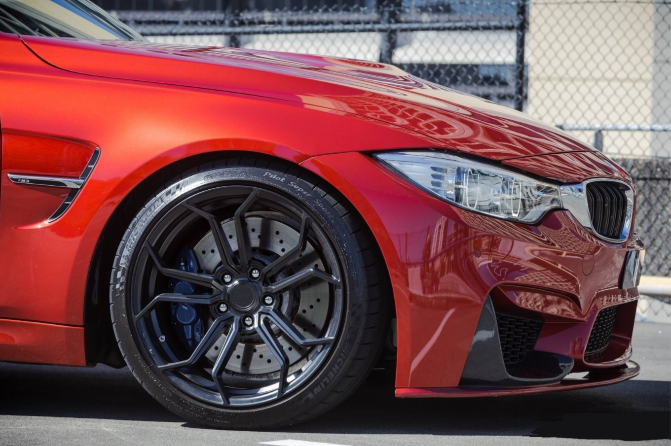 Neue Felgen für deinen BMW gefällig? Die Barracuda Project One Alufelgen in gunmetal matt sind der perfekte Begleiter für alle sportlichen Wagen!