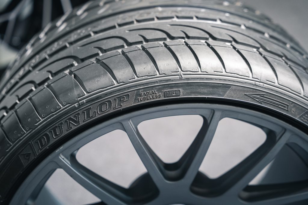 Felgenschutz - So sieht die Felgenschutzleiste bei Dunlop aus bei einem HPU Reifen